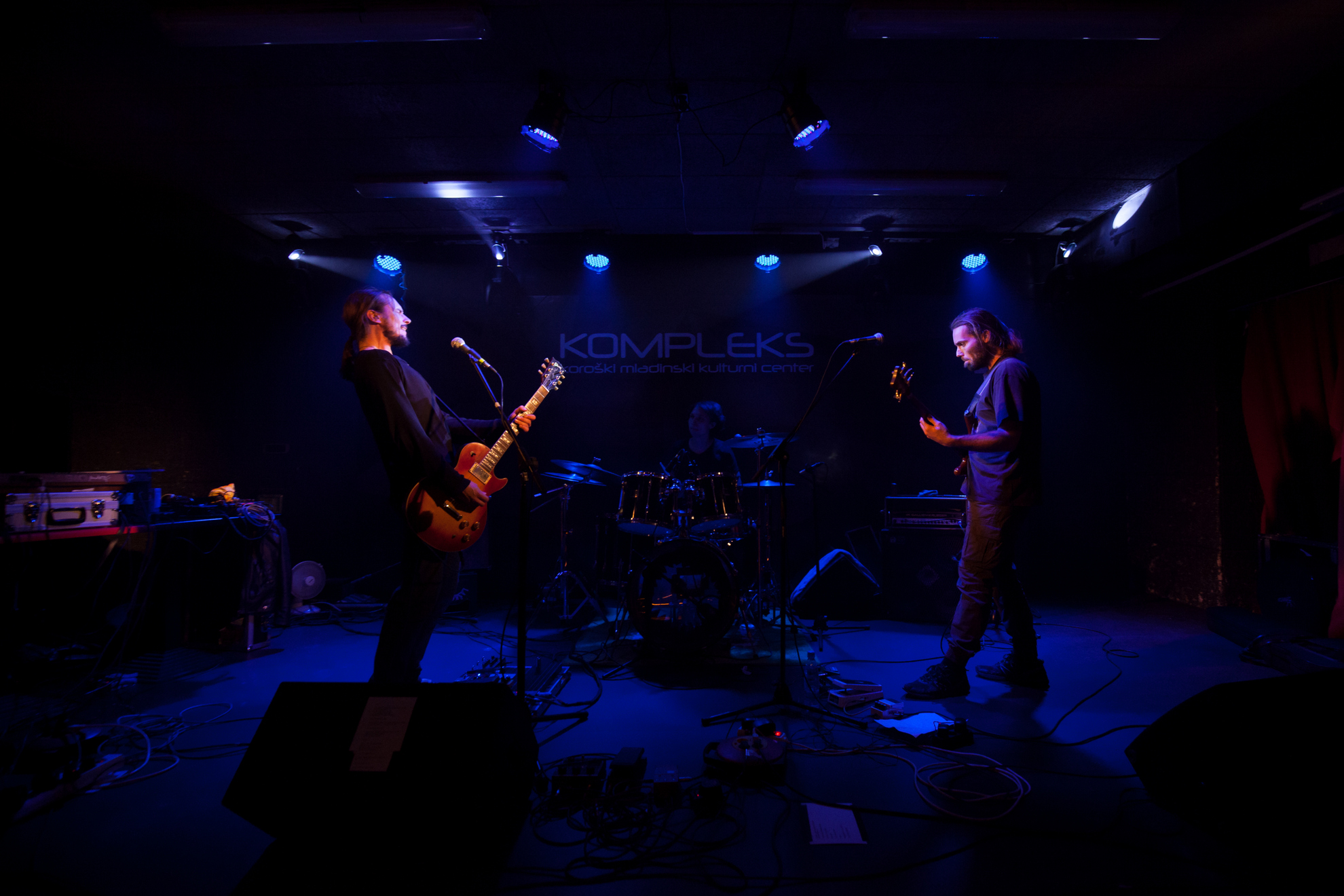 Slovenija, Ravne na Koroškem, 23.10.2015, 23. oktober 2015 Band Metuzalem na koncertu v Klubu Kompleks Foto: Matej Pušnik