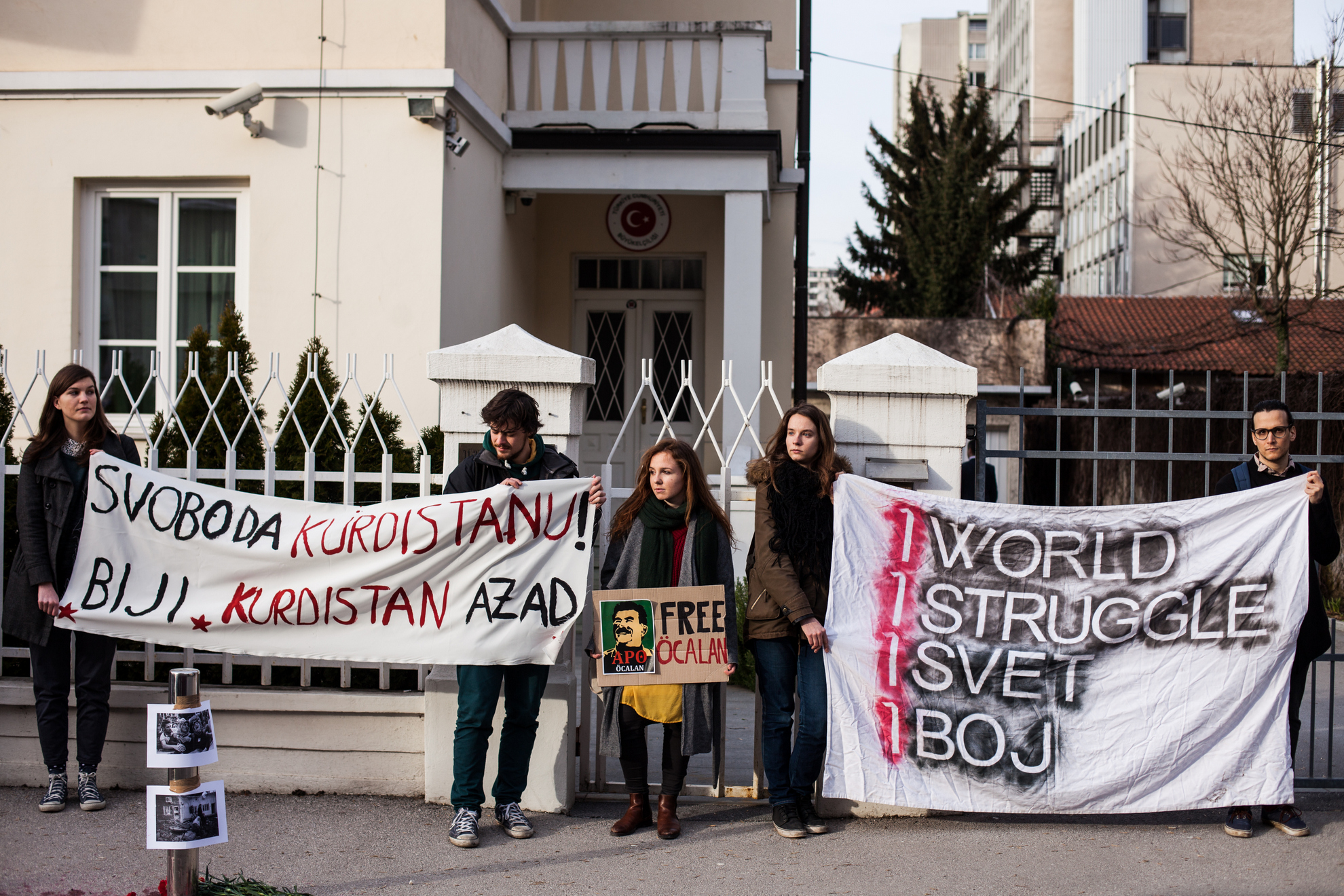 10. 03. 2016 Ljubljana. Prostestni shod pred turško ambasado v Ljubljani proti agresiji nad kurdi v Turčiji